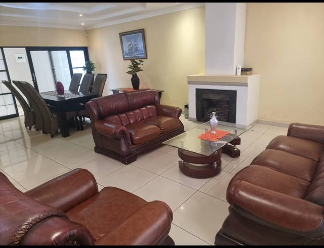 3 BEDROOM HOUSE FOR SALE IN SEBOKENG ZONE 10